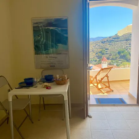 Karmi Andros Steniaí