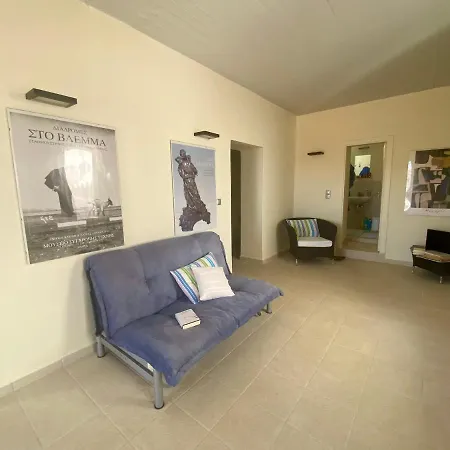 Karmi Andros * Steniaí