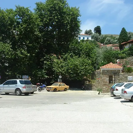 Apartament Karmi Andros *