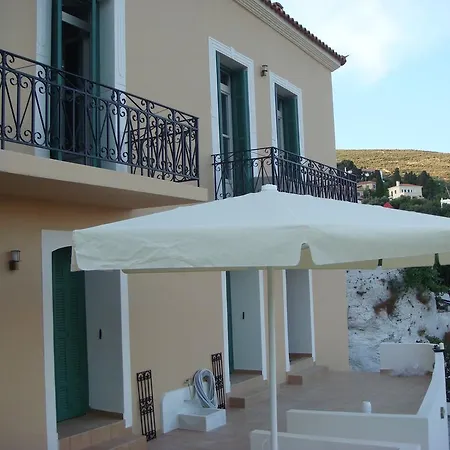 Apartament Karmi Andros