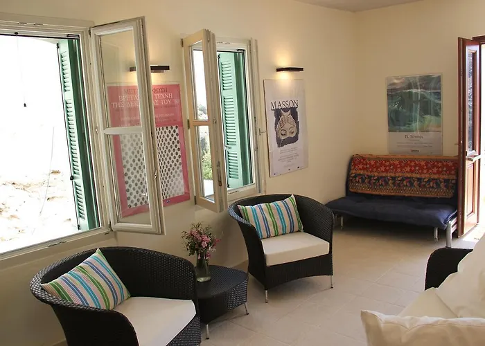 Karmi Andros Στενιές