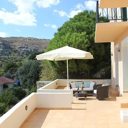 Karmi Andros Apartment